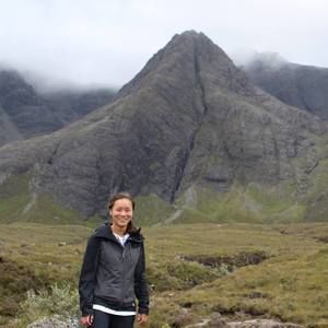 Meet your Posher, Elise